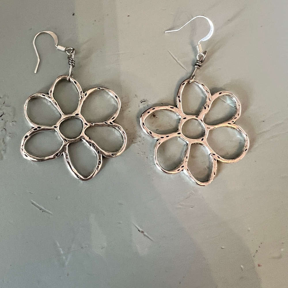 Silver Flower Earrings